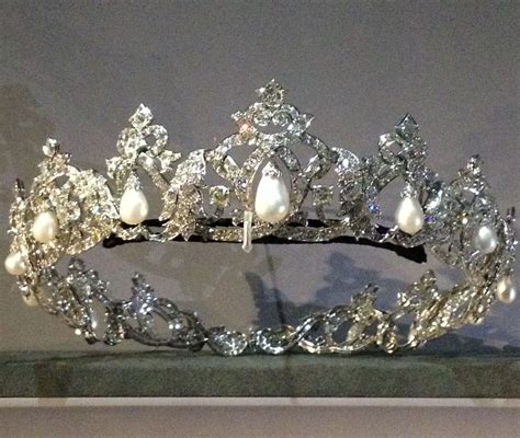 princess charlotte cartier tiara